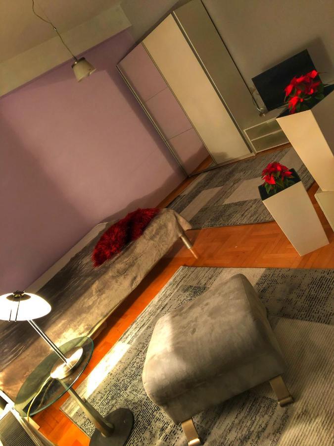 Apartments Near City Center Скопье Экстерьер фото